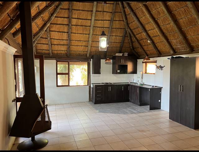 5 BEDROOM HOUSE FOR SALE IN QUELLERINA
